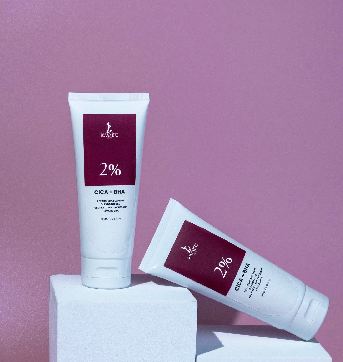 Some cleansers do the job, this one makes you fall in love with the process
It’s soothing, it’s refreshing and it makes your skin look happier
Do you enjoy your cleansing step or just rush through it?
